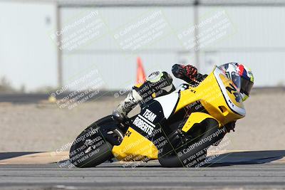 media/Jan-15-2026-Racers Edge (Thu) [[dfebeb70ab]]/2-A Group/Session 3 (Turn 16)/